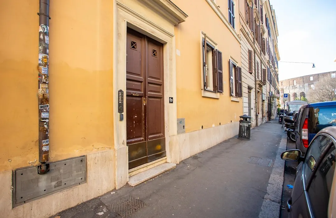 Oliviero - Colosseo Apartment With Terrace-1