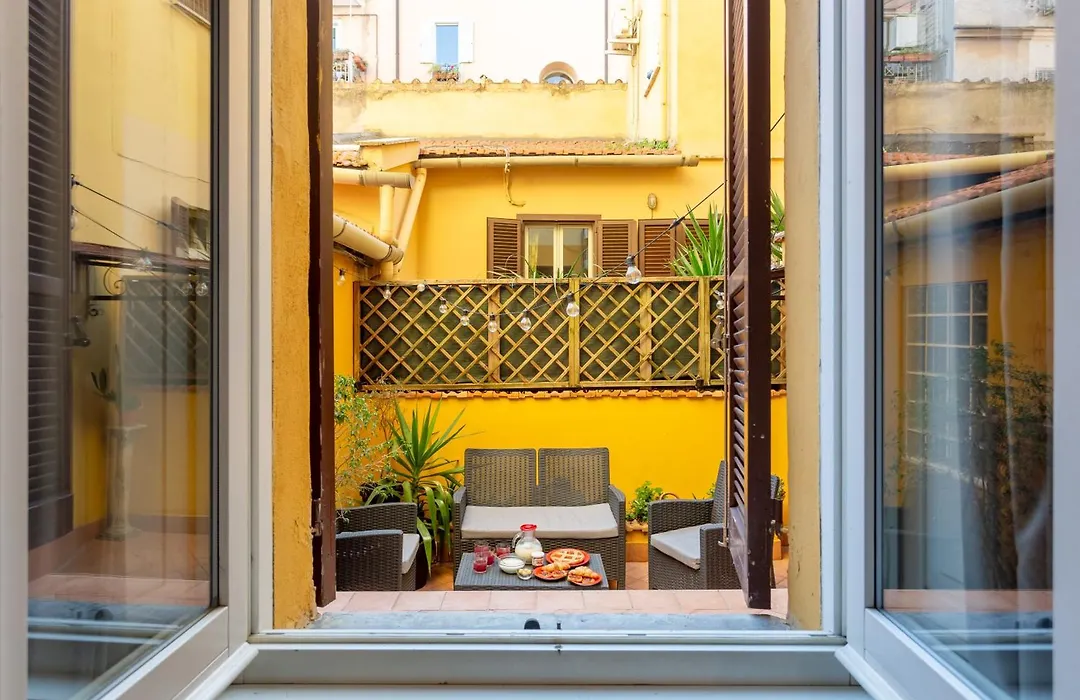 Oliviero - Colosseo Apartment With Terrace-1